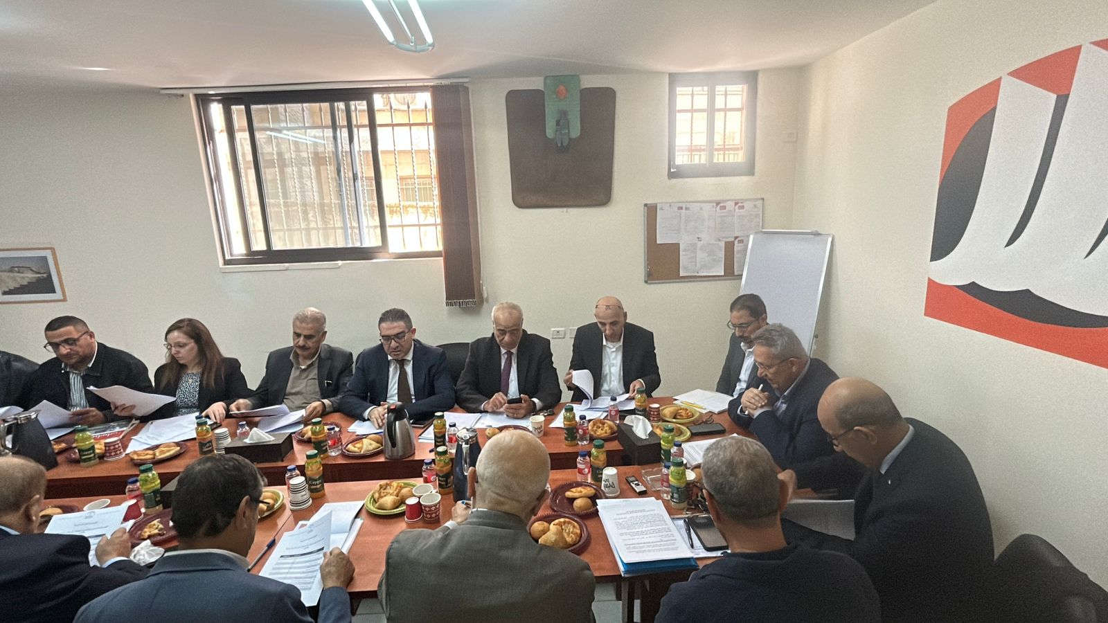 ورشة عمل حول "صياغة الدستور المؤقت للانتقال من السلطة إلى الدولة"